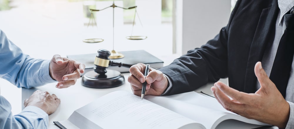 The Difference Between A Mediator And A Lawyer