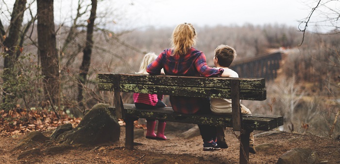 A Guide On Talking To Children About Divorce